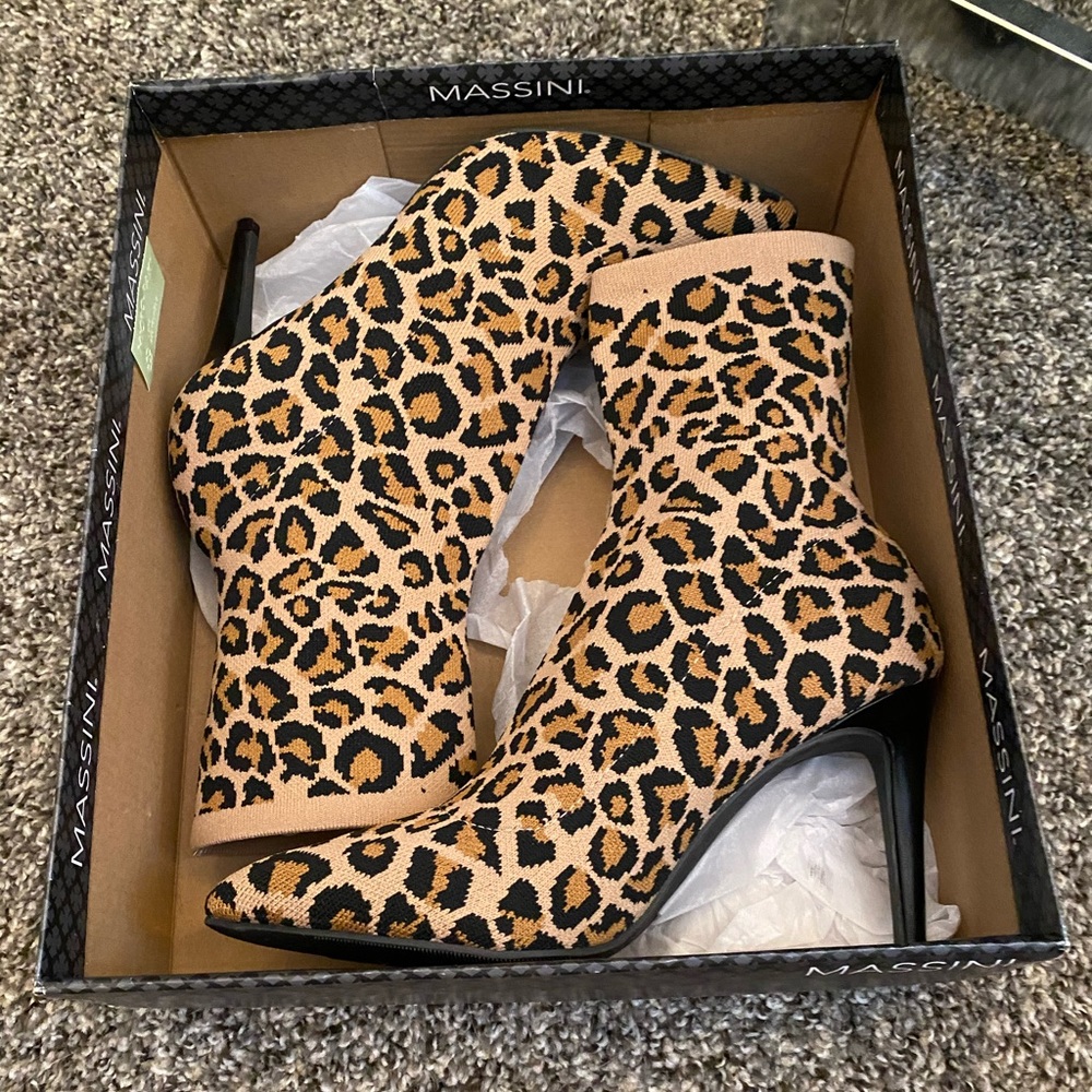 Massini Women’s Leopard heels